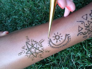 Henna was a hit at the 2013 Whole Earth Festival. Many Davis HIgh studens flaunted their unique design this week.