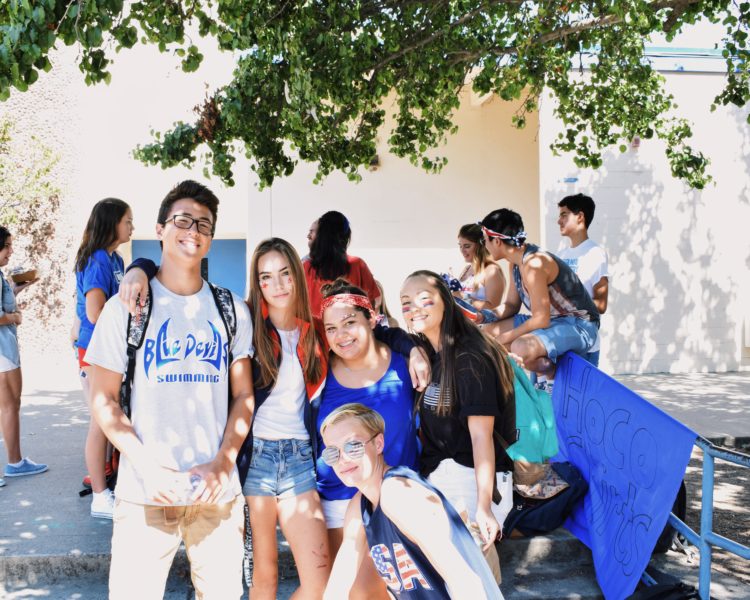 Sophomores sporting red, white, and blue gather in front of the student government-run t-shirt stand on 'Murica Monday (Photo: A. Mitchell). 
