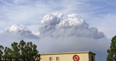 A plume of smoke over the North Napa Target from the LNU Complex Fire
